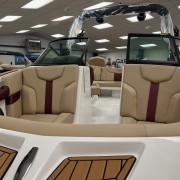 2024 Mastercraft XT20 - Midnite Black/Sangria Flake